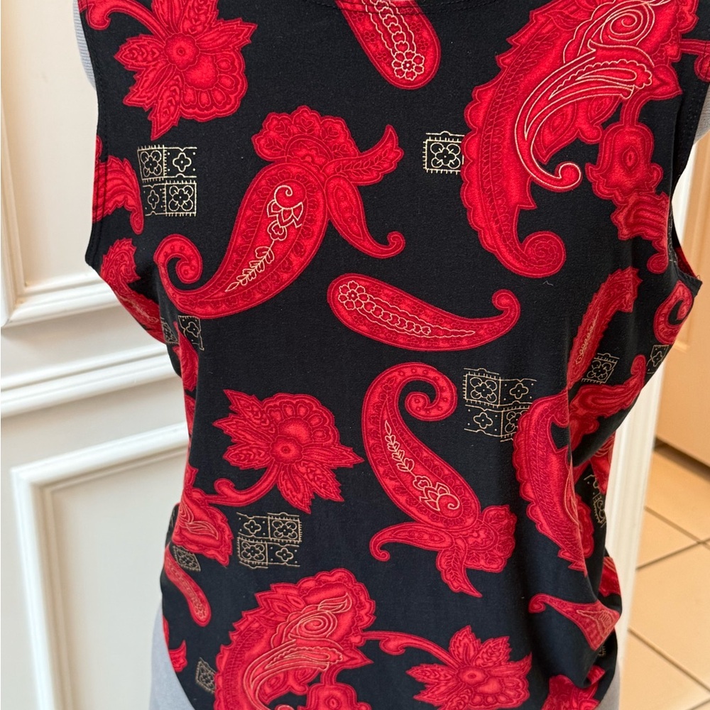 Susan Lawrence Red Sleeveless Tank Top